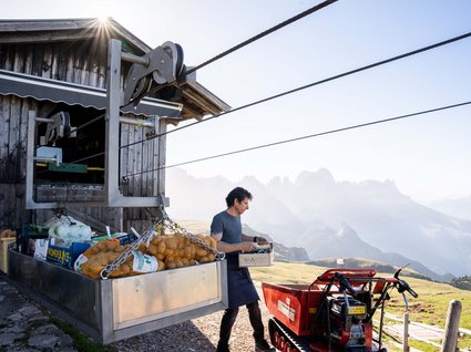Seiser Alm: Hüttenküche ganz traditionell Seiser Alm: Hüttenküche ganz traditionell