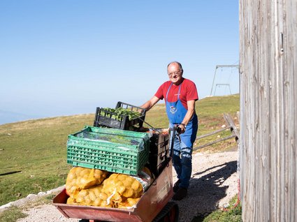 Seiser Alm: Hüttenküche ganz traditionell Seiser Alm: Hüttenküche ganz traditionell
