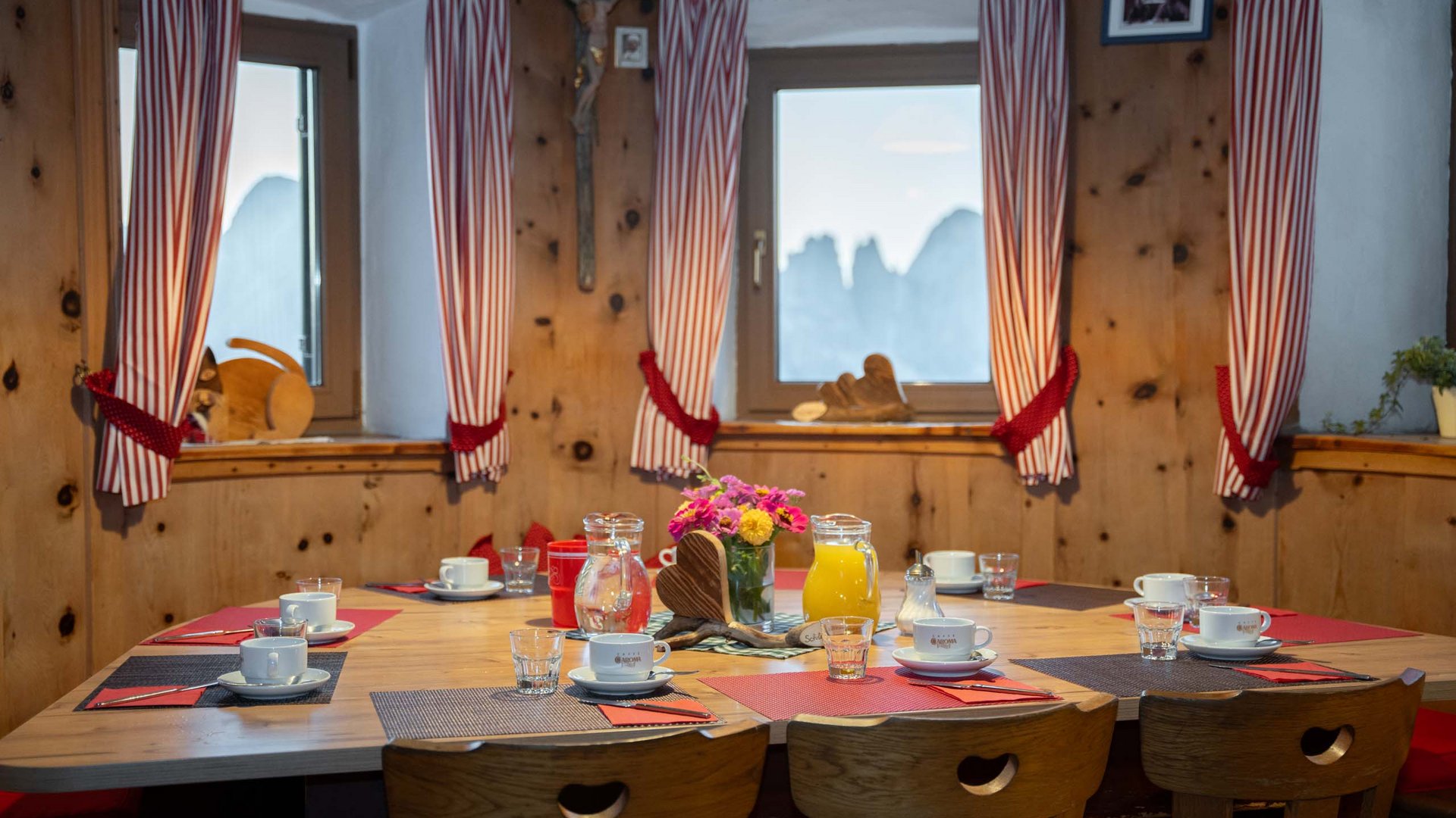 Seiser Alm: Hüttenküche ganz traditionell Seiser Alm: Hüttenküche ganz traditionell