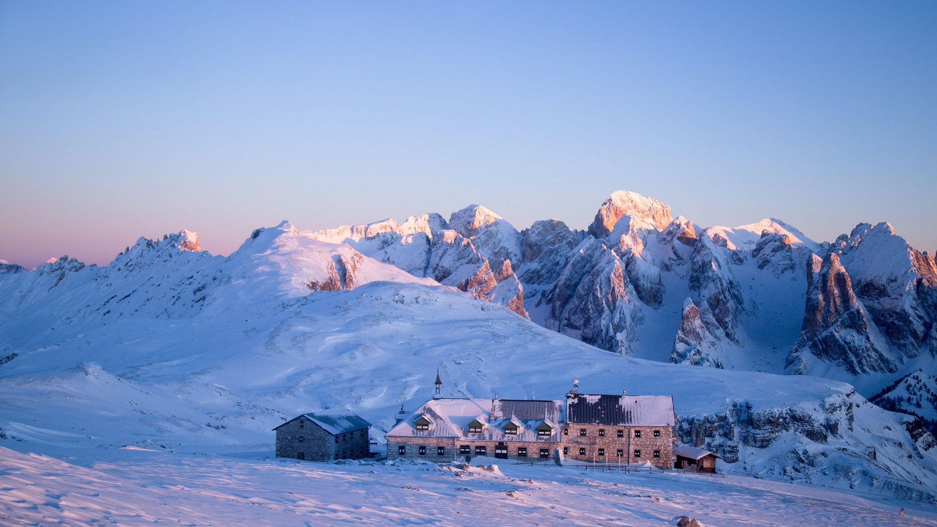 Rifugio Bolzano: un’escursione sullo Sciliar Rifugio Bolzano: un’escursione sullo Sciliar