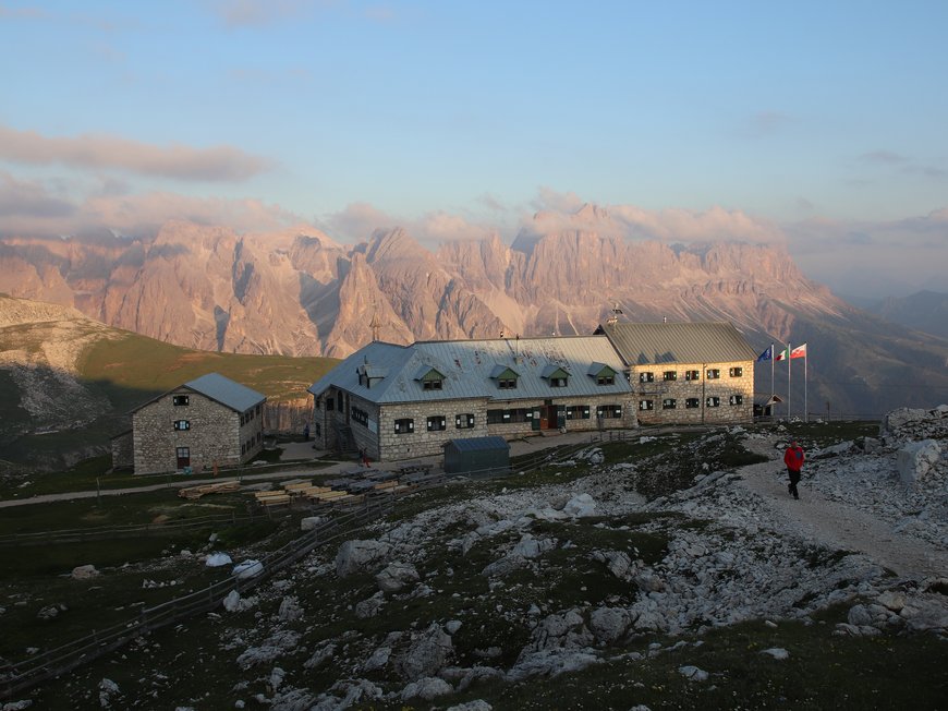 Una fantastica escursione con pernottamento in rifugio Una fantastica escursione con pernottamento in rifugio