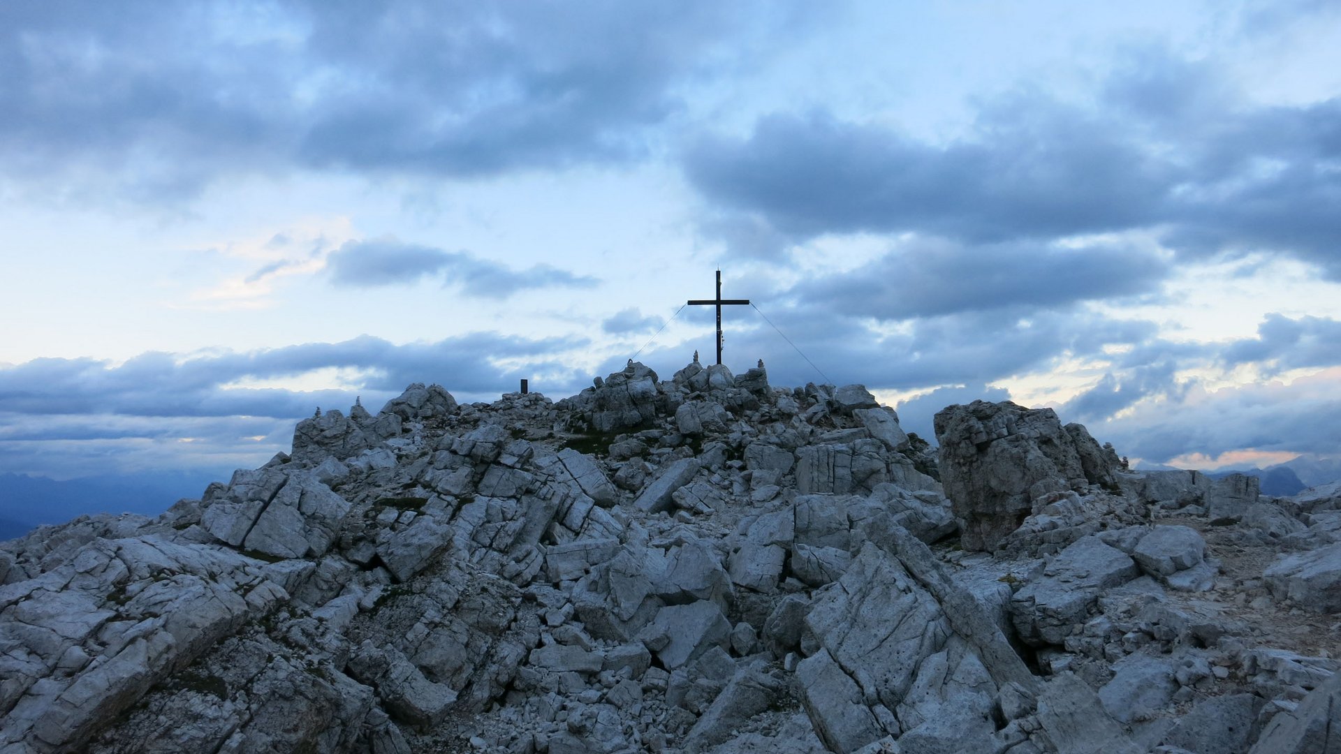 Una fantastica escursione con pernottamento in rifugio Una fantastica escursione con pernottamento in rifugio
