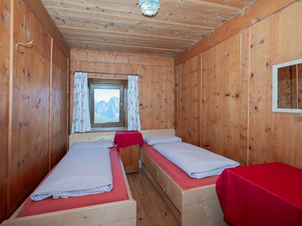 Vorresti dormire in un rifugio sulle Dolomiti? Vorresti dormire in un rifugio sulle Dolomiti?